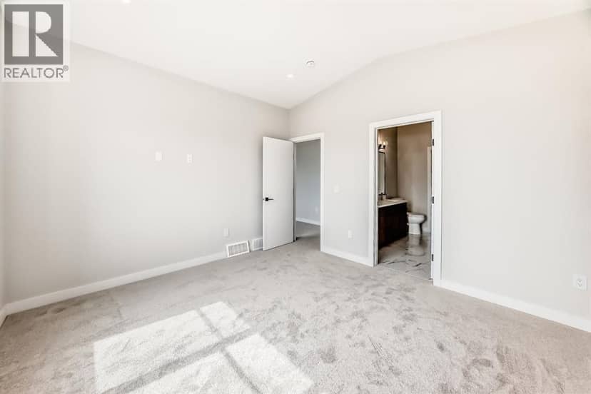 4 Heritage Mews — photo 22 of 32