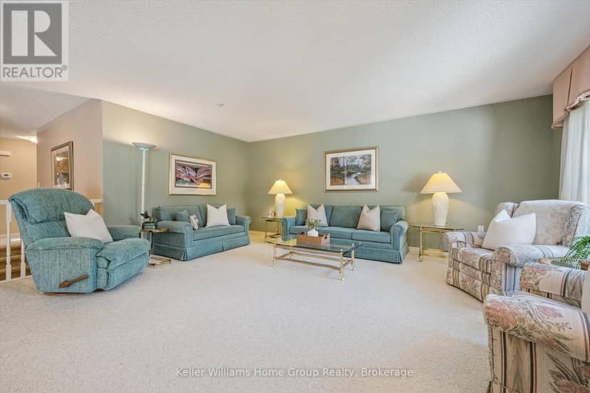 20 Beechlawn Boulevard — photo 11 of 40