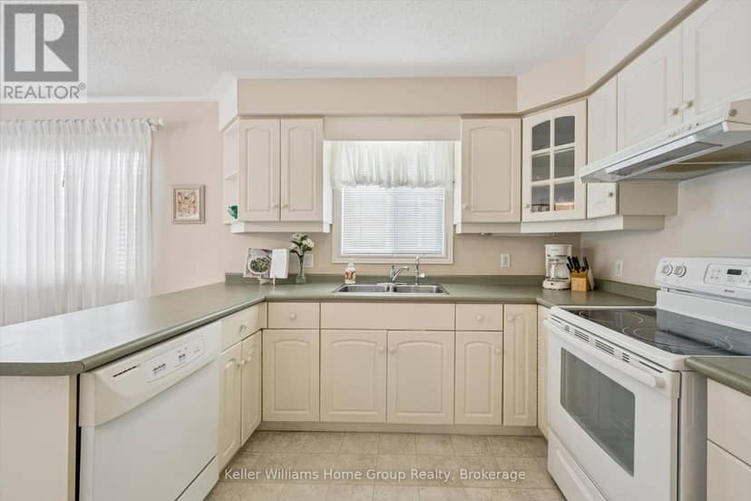 20 Beechlawn Boulevard — photo 16 of 40