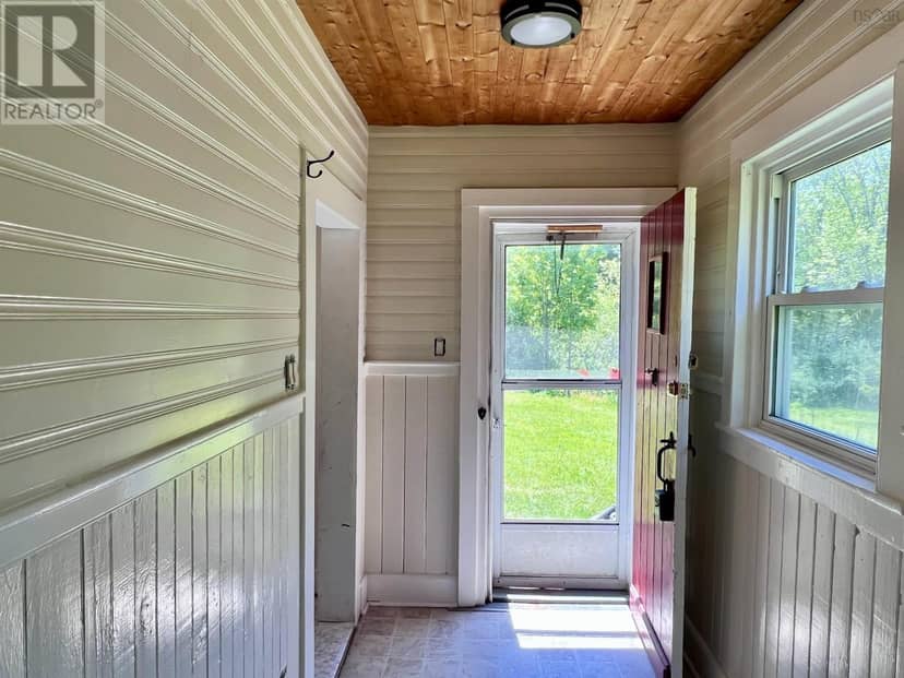 25 Dawson Lane — photo 3 of 40