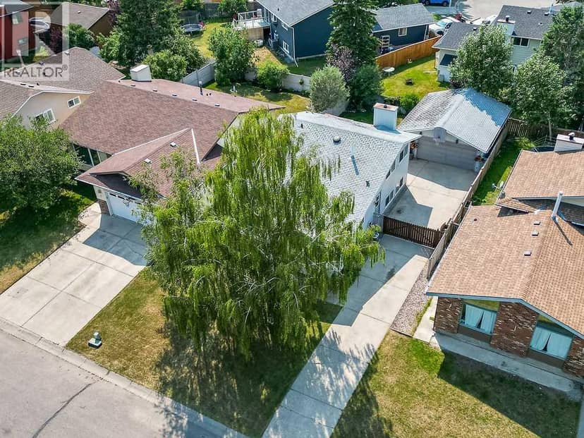 163 Woodburn Crescent — photo 39 of 40