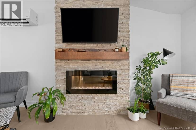155 du Moulin Street — photo 15 of 40