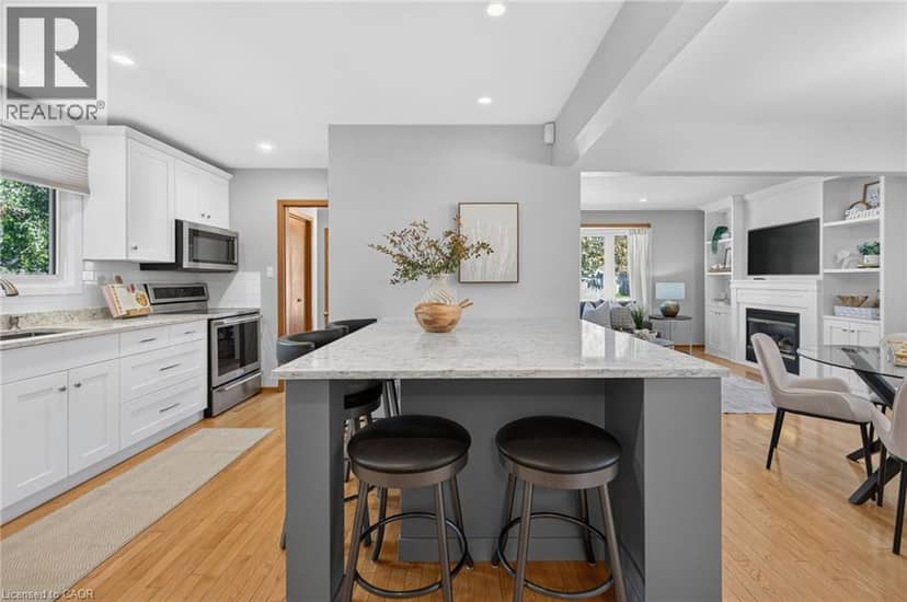 107 LAURENTIAN Drive — photo 11 of 40