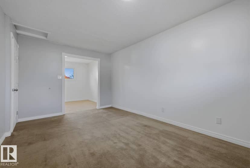 8415 176A ST NW — photo 31 of 40