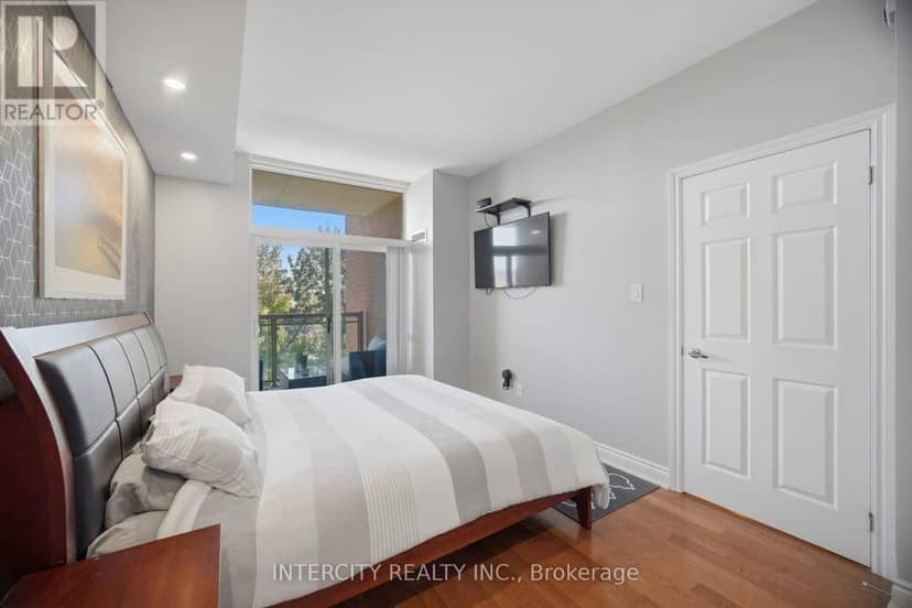 207 - 10211 Keele Street — photo 14 of 22