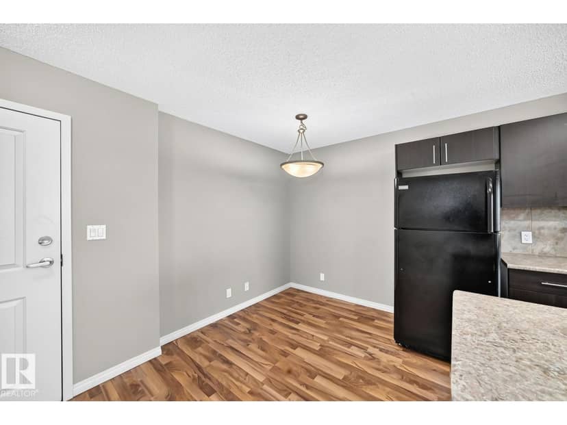 #307 105 Ambleside Dr SW — photo 11 of 34