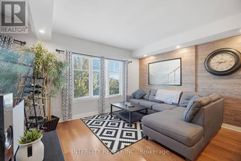 207 - 10211 Keele Street — photo 9 of 22