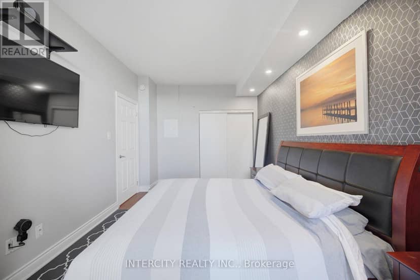 207 - 10211 Keele Street — photo 15 of 22