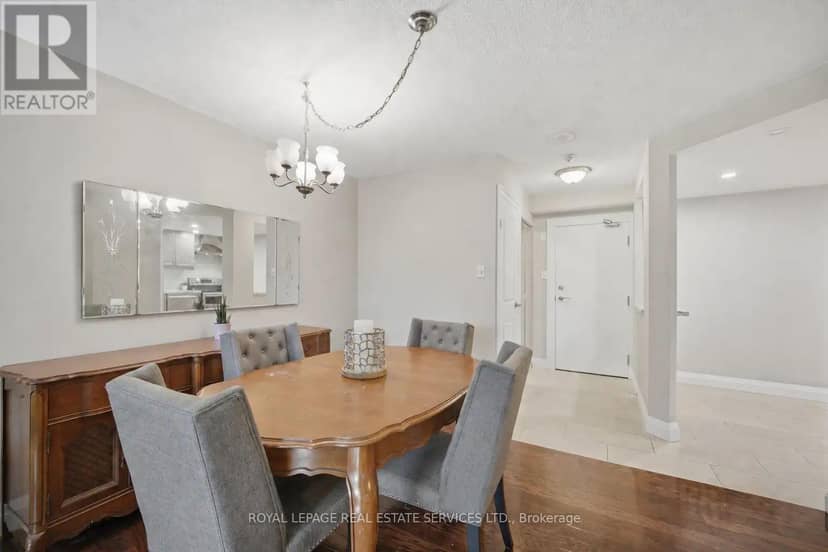 306 - 8 Lisa Street — photo 11 of 40