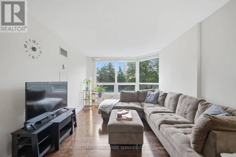 306 - 8 Lisa Street — photo 14 of 40