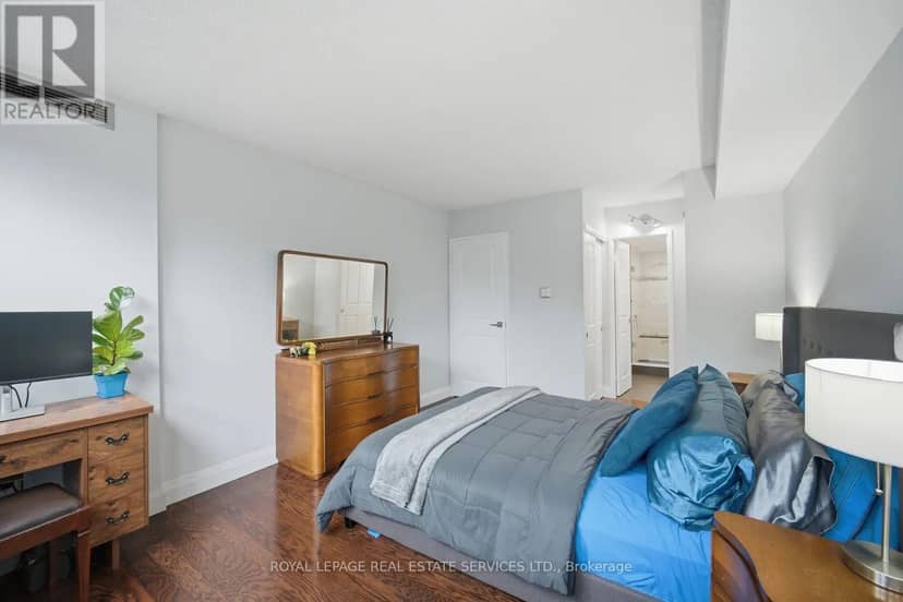 306 - 8 Lisa Street — photo 23 of 40