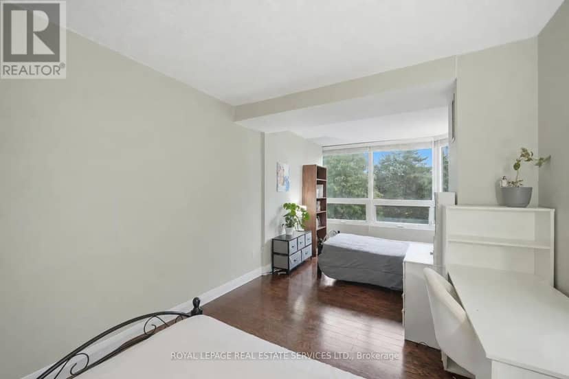 306 - 8 Lisa Street — photo 26 of 40