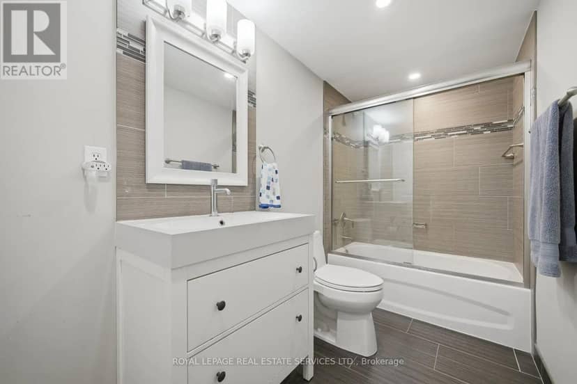 306 - 8 Lisa Street — photo 29 of 40