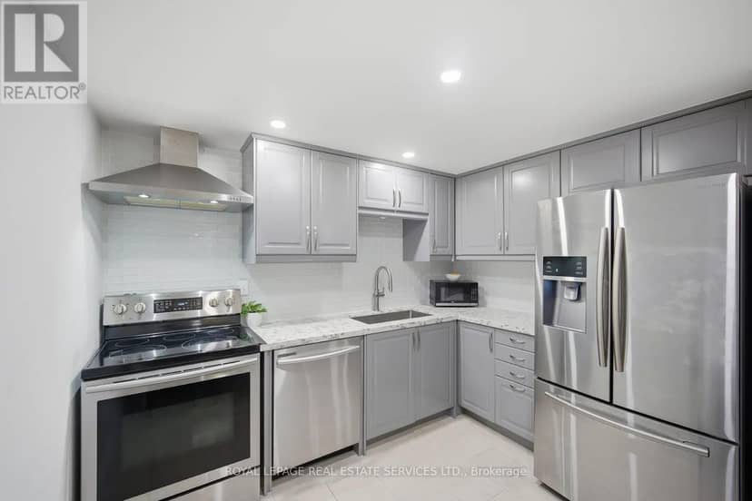 306 - 8 Lisa Street, Brampton, photo 7