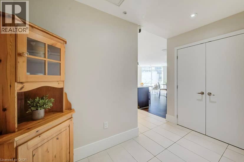188 KING Street S Unit# 401, Waterloo, photo 4