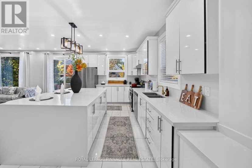 116 East 21st Street — photo 18 of 40