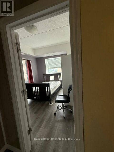 1202 - 318 Spruce Street — photo 15 of 29