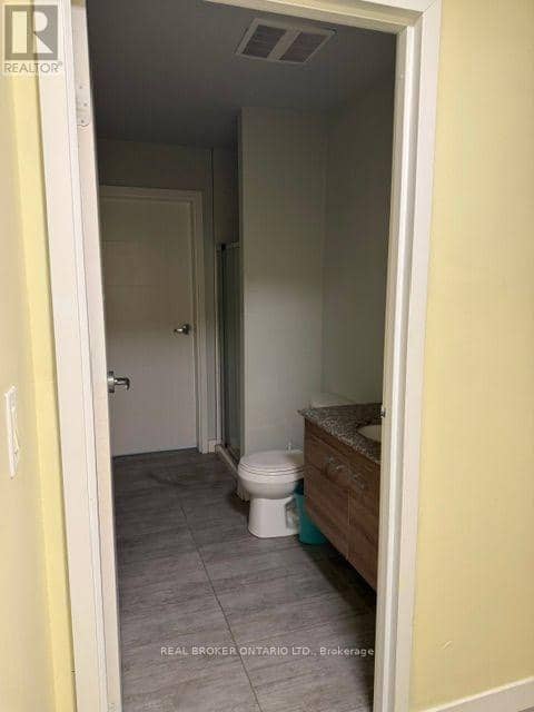 1202 - 318 Spruce Street — photo 17 of 29