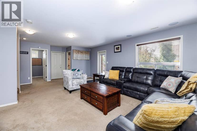 38 Ivany Close — photo 27 of 38