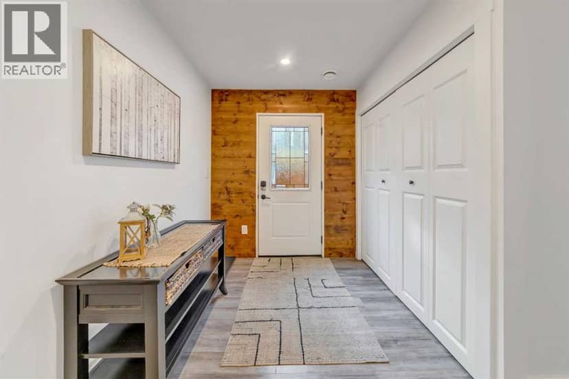 3701 41 Avenue — photo 14 of 34