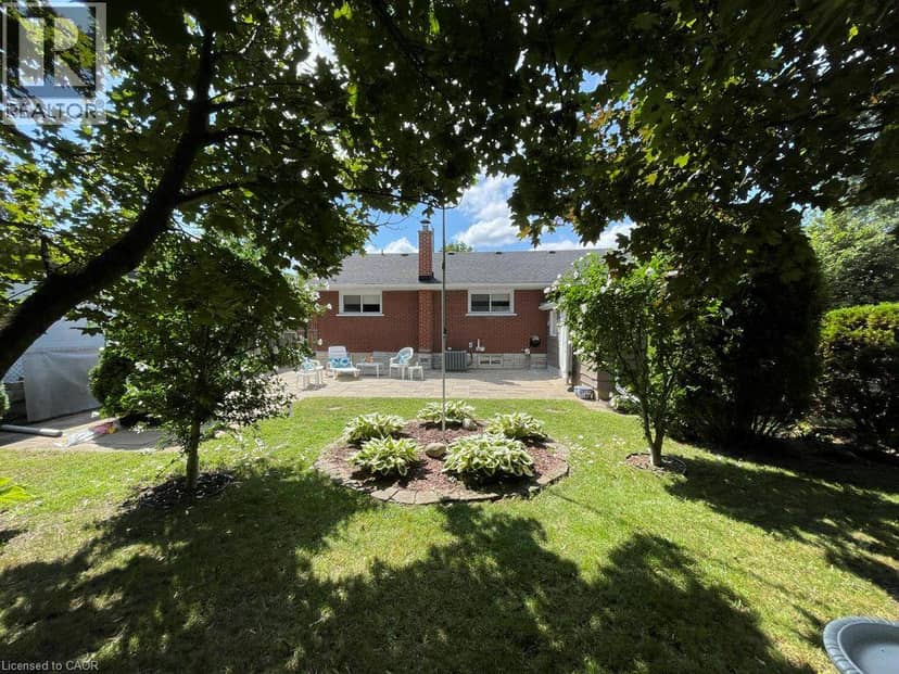88 BOND Street, Kitchener, photo 4