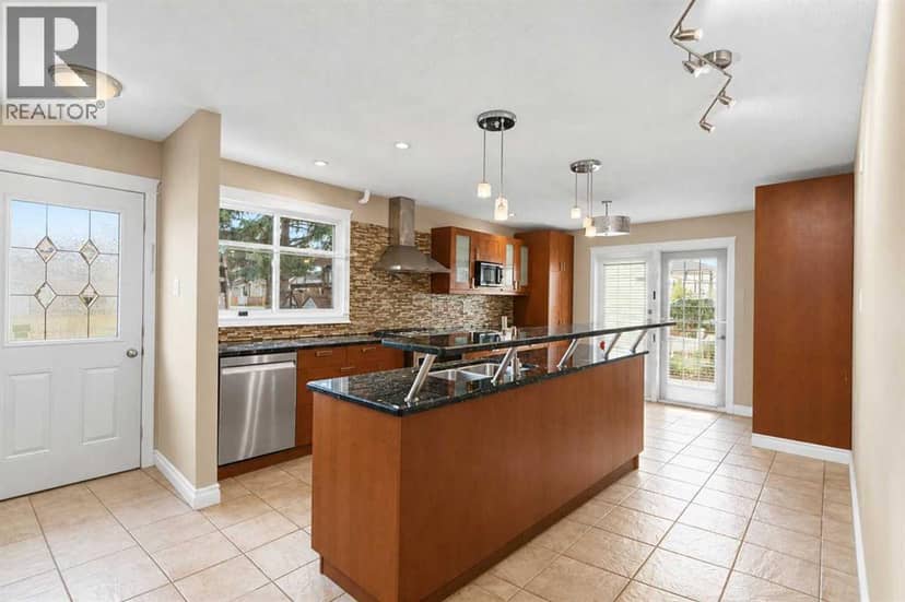 169 Woodland Drive, Fort McMurray, photo 4
