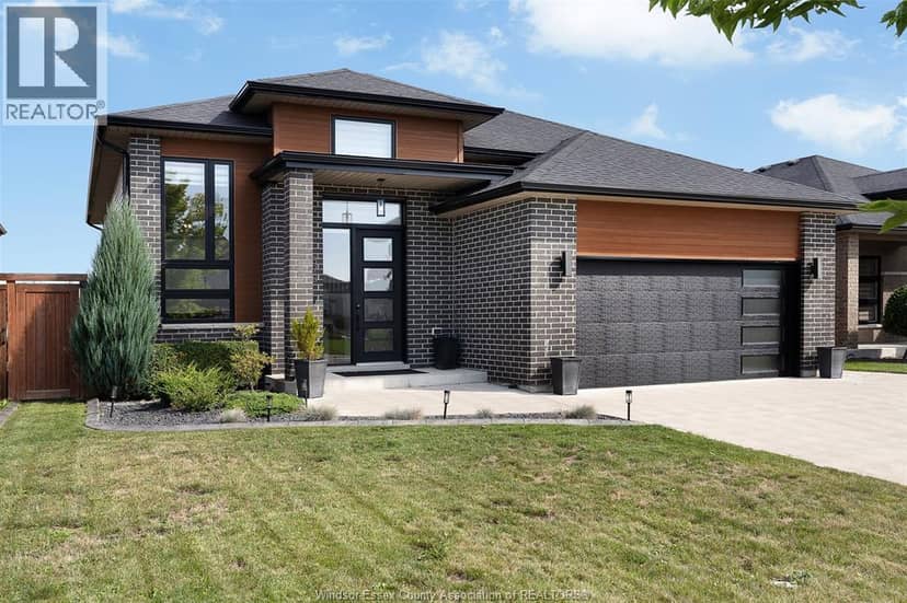 378 Welsh, Amherstburg, photo 2