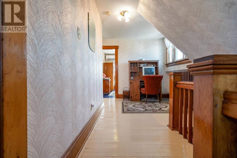 41 Cowan Street — photo 40 of 40