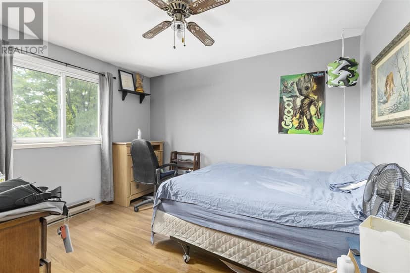 742 Pine ST — photo 10 of 21
