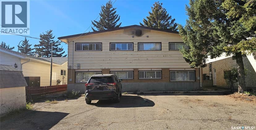 163 4th AVENUE NE, Swift Current, photo 3