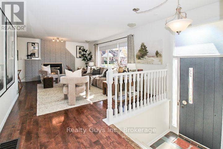 734 Sherbrooke Street — photo 10 of 40