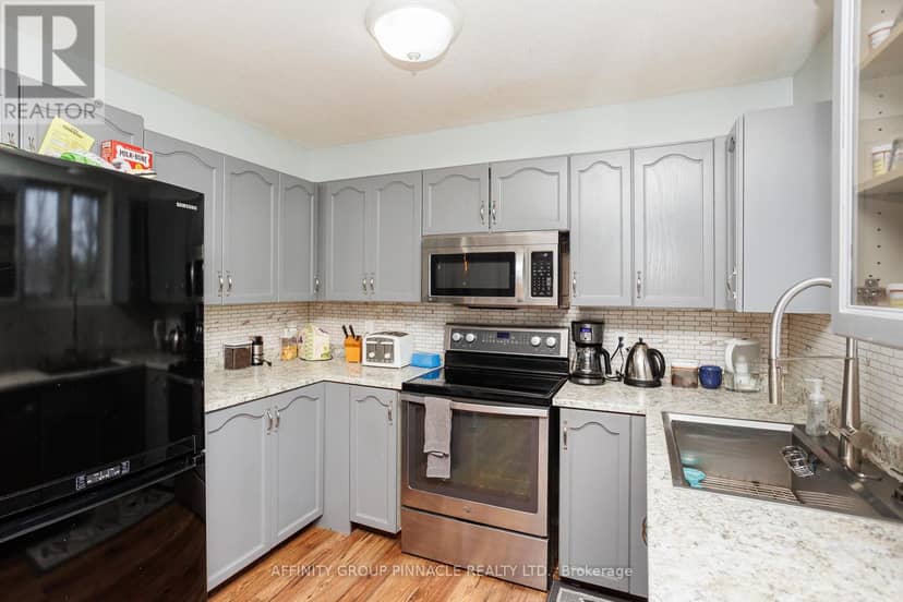 7 Hawk Street — photo 12 of 40