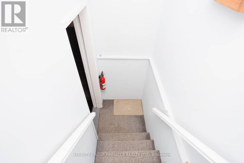 7 Hawk Street — photo 19 of 40