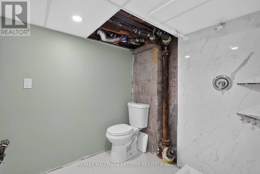 563 Howden Street — photo 29 of 40