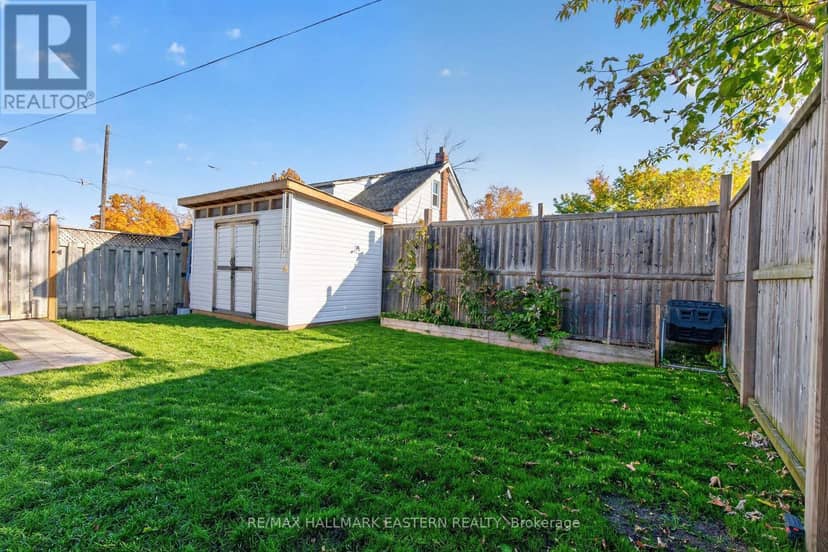 563 Howden Street — photo 38 of 40