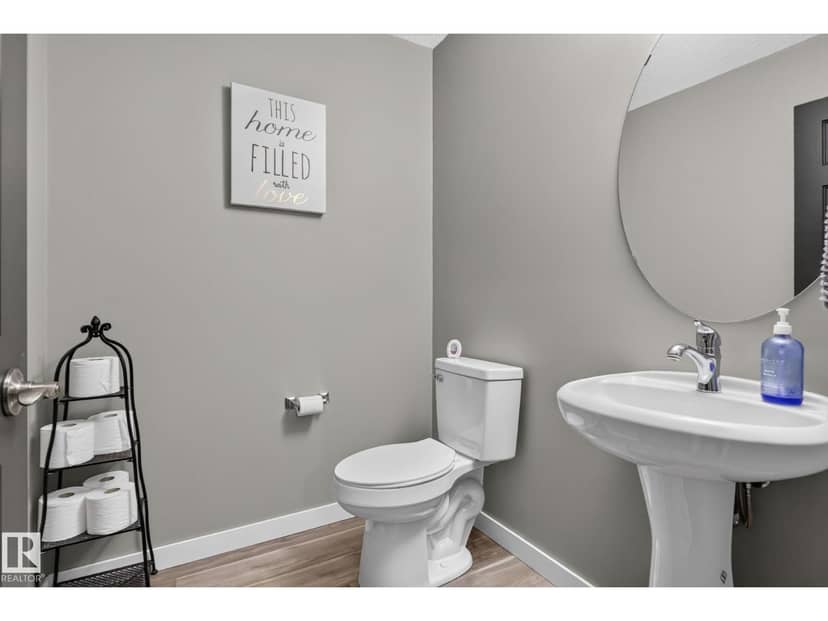 385 Simmonds Wy — photo 17 of 32