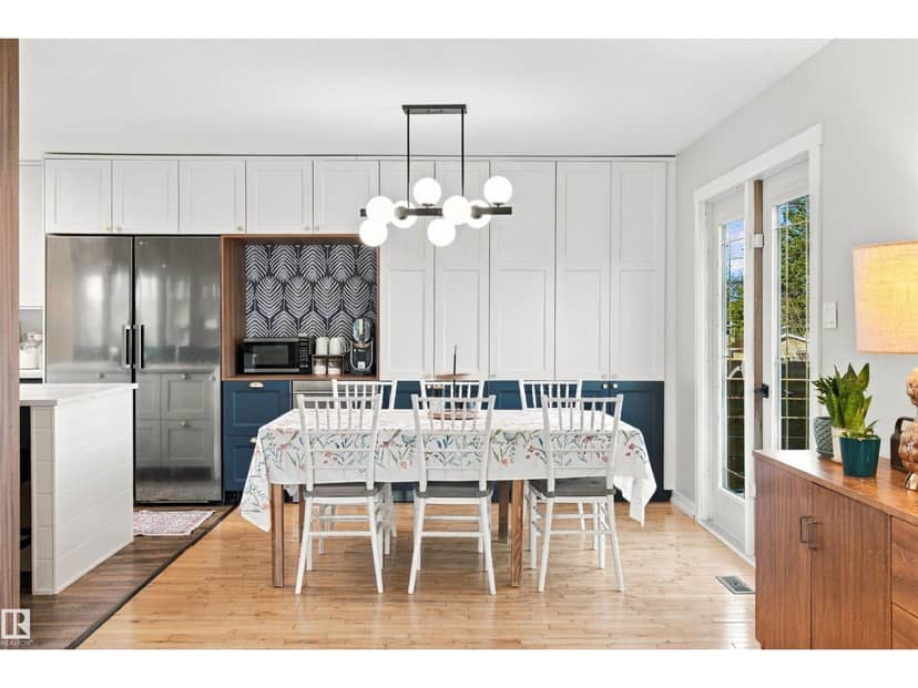 5708 47 AV — photo 11 of 35