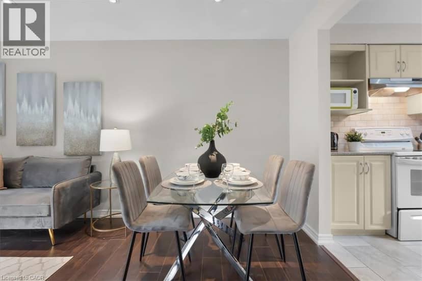 421 BAIRSTOW Crescent — photo 12 of 33