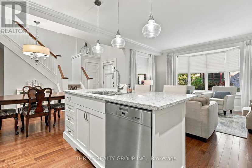 6 - 352 Ridout Street S — photo 18 of 40
