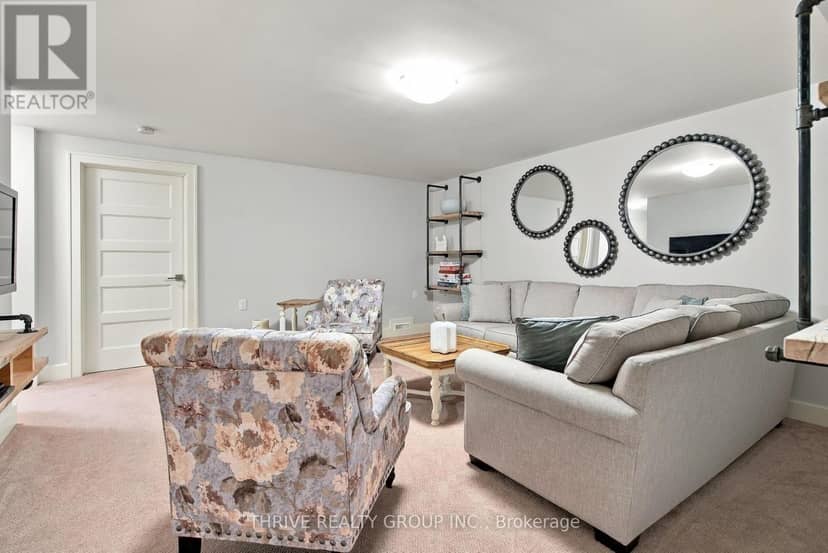 6 - 352 Ridout Street S — photo 37 of 40