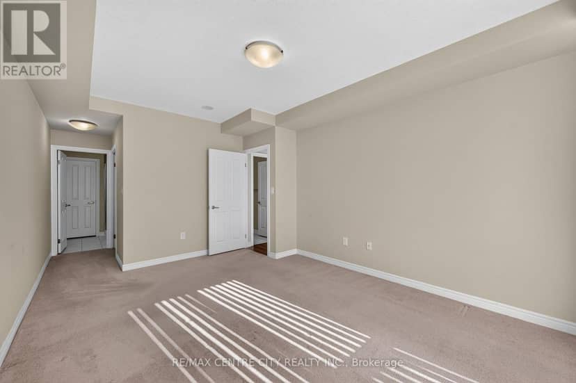 413 - 1030 Coronation Drive — photo 19 of 31