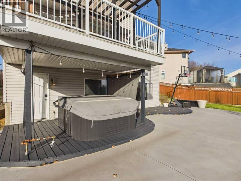 717 Sierra Madre Court SW, Calgary, photo 7