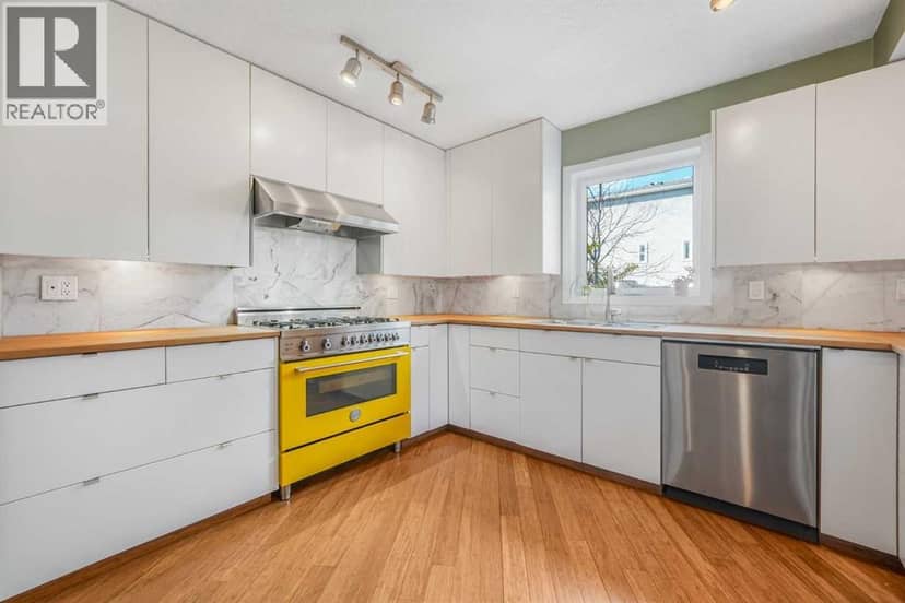 555 Killarney Glen Court SW — photo 17 of 40