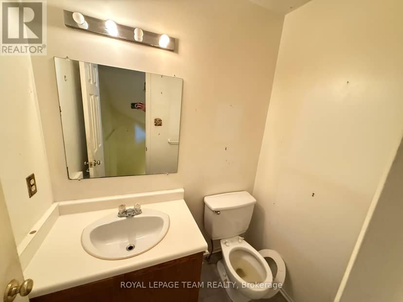 86 Hummingbird Crescent — photo 13 of 21