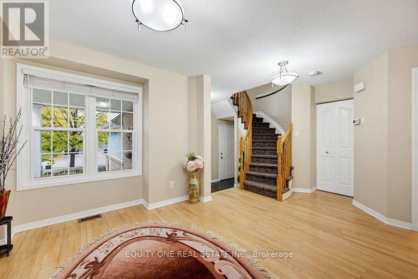 345 Applecross Crescent — photo 15 of 40
