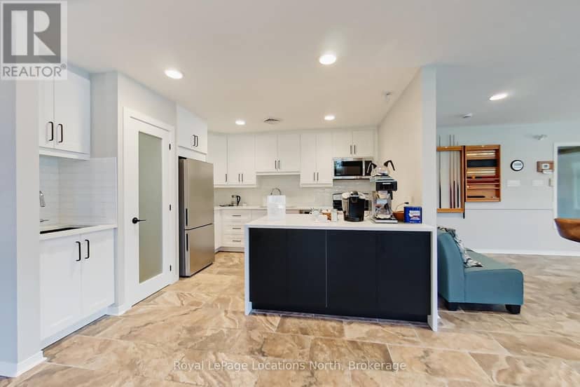 706 - 24 Ramblings Way — photo 39 of 40