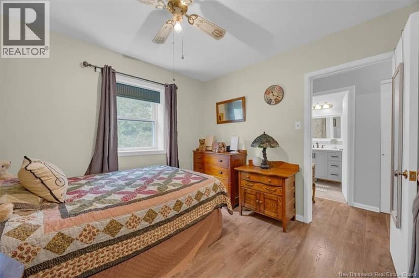 14 Hampton Manor — photo 18 of 35