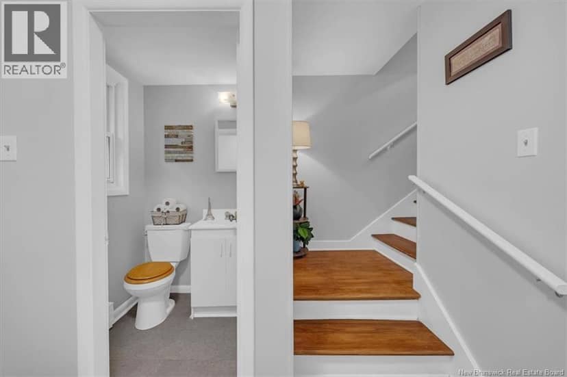 14 Hampton Manor — photo 14 of 35