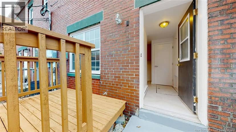 39 McKenna Crescent — photo 18 of 33