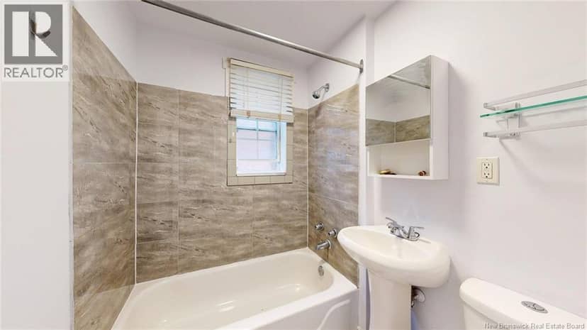39 McKenna Crescent — photo 21 of 33